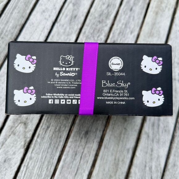 Blue Sky Hello Kitty & Friends Halloween Skull & Pumpkin Salt & Pepper Set 2024 - Picture 9 of 12